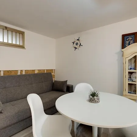 Agostina Antonio Apartment Putzu Idu